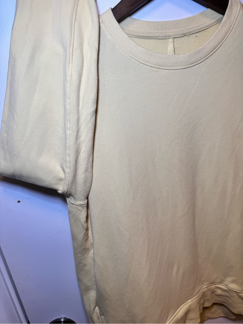 all in motion Light Yellow Crewneck Sweatshirt With Pockets - Picture 5 of 13